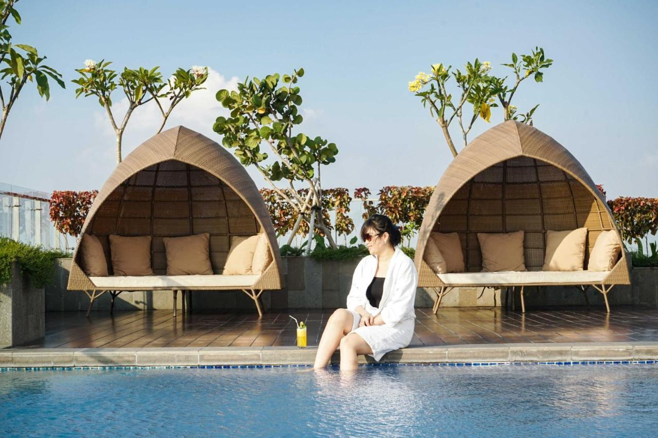 Louis Kienne Hotel Pemuda Semarang Exteriér fotografie