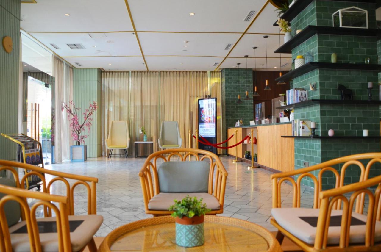 Louis Kienne Hotel Pemuda Semarang Exteriér fotografie