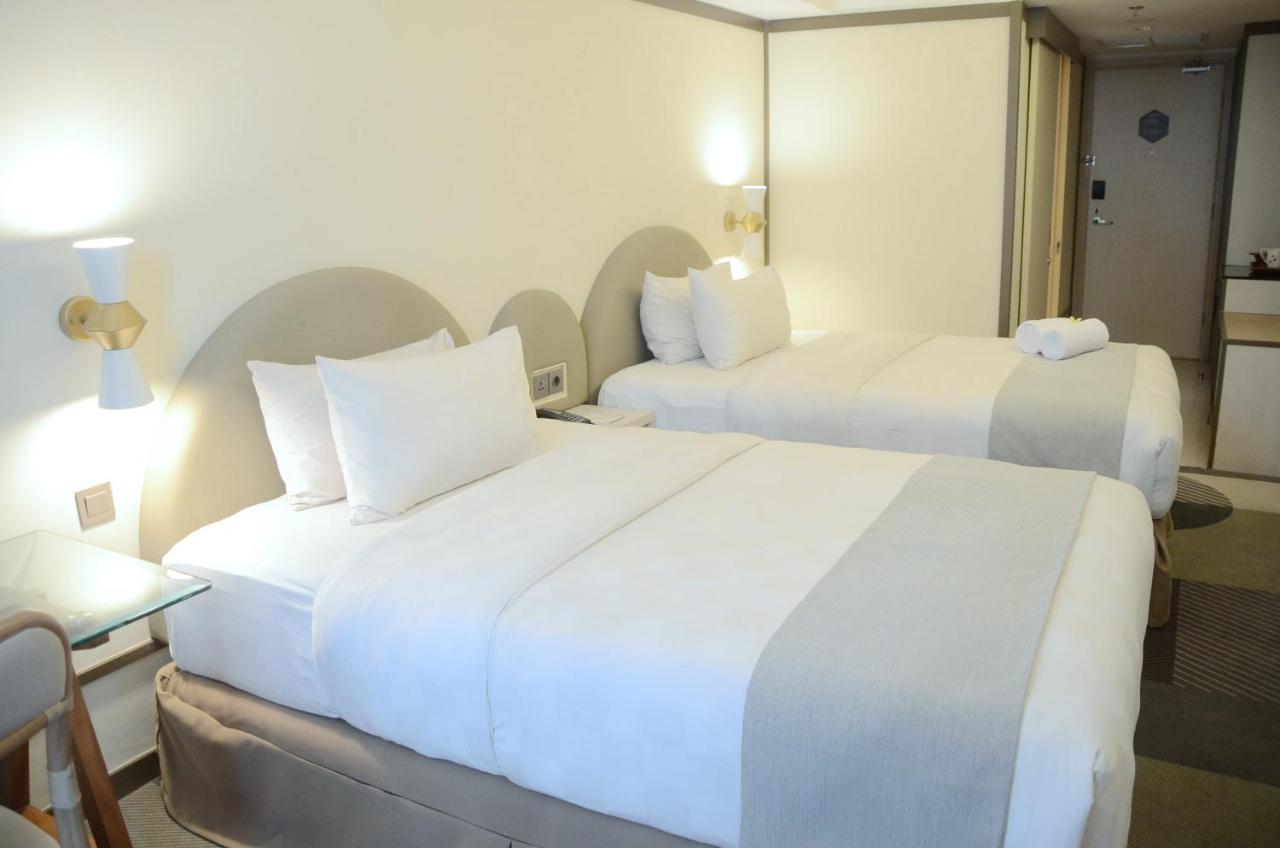 Louis Kienne Hotel Pemuda Semarang Exteriér fotografie