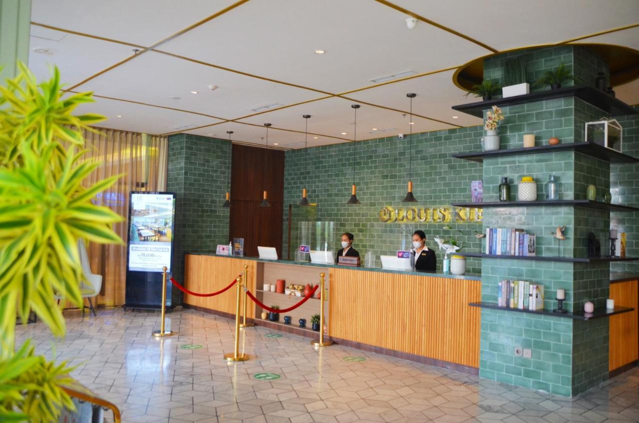 Louis Kienne Hotel Pemuda Semarang Exteriér fotografie